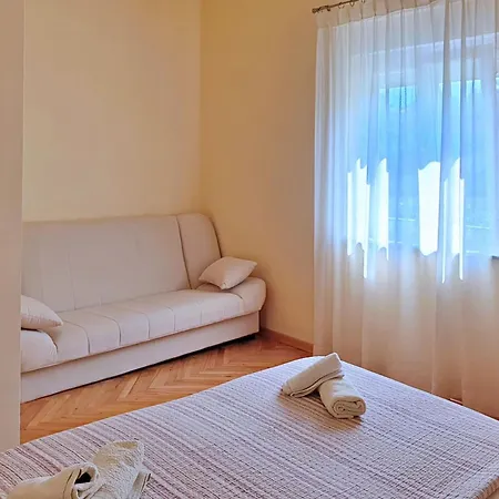 Radosna By Interhome Appartement Šilo